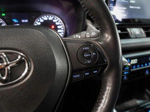 Внедорожник Toyota RAV4 2020 года, 3200000 рублей, Волгоград