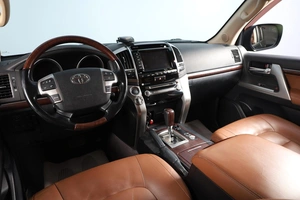 Внедорожник Toyota Land Cruiser 2015 года, 4499000 рублей, Новосибирск