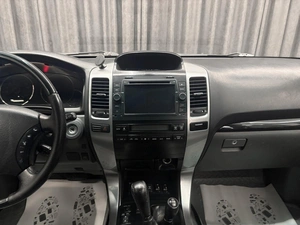 Внедорожник Toyota Land Cruiser Prado 2005 года, 1849000 рублей, Красноярск