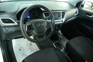 Седан Hyundai Solaris 2021 года, 1739000 рублей, Омск