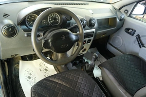 Седан Renault Logan 2006 года, 169000 рублей, Омск