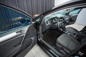 Хетчбэк Volkswagen Golf 2013 года, 1149000 рублей, Красноярск