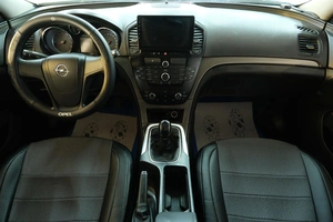 Седан Opel Insignia 2013 года, 1049000 рублей, Омск