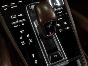 Внедорожник Porsche Cayenne S 2018 года, 7999000 рублей, Тюмень