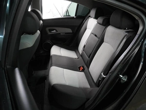 Седан Chevrolet Cruze 2011 года, 649000 рублей, Воронеж