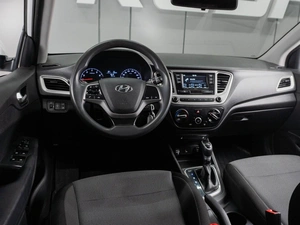 Седан Hyundai Solaris 2021 года, 1629851 рублей, Тюмень