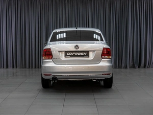 Седан Volkswagen Polo 2016 года, 1049000 рублей, Тюмень