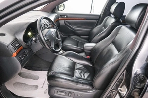 Седан Toyota Avensis 2008 года, 999000 рублей, Красноярск