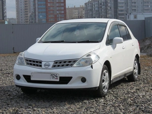 Седан Nissan Tiida Latio 2011 года, 530000 рублей, Красноярск
