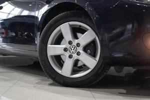 Хетчбэк Volkswagen Golf 2012 года, 899000 рублей, Петрозаводск