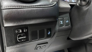 Внедорожник Toyota RAV4 2017 года, 2497000 рублей, Красноярск
