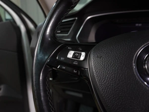 Внедорожник Volkswagen Tiguan 2017 года, 2414000 рублей, Воронеж
