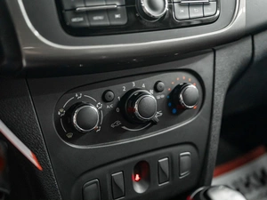 Хетчбэк Renault Sandero Stepway 2021 года, 1300000 рублей, Красноярск