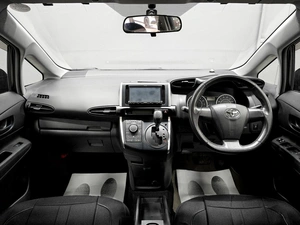 Минивэн Toyota Wish 2011 года, 1195000 рублей, Красноярск