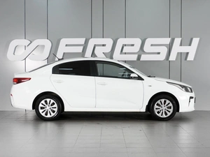 Седан Kia Rio 2019 года, 1270000 рублей, Красный Пахарь