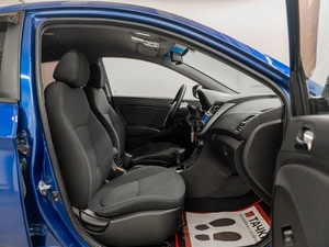 Хетчбэк Hyundai Solaris 2012 года, 860000 рублей, Красноярск
