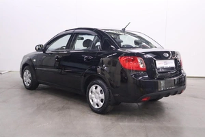 Седан Kia Rio 2011 года, 870000 рублей, Брянск
