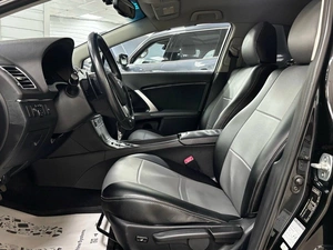 Седан Toyota Avensis 2012 года, 1249000 рублей, Ачинск