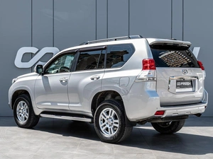 Внедорожник Toyota Land Cruiser Prado 2010 года, 3180000 рублей, Краснодар