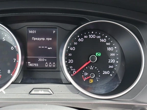 Внедорожник Volkswagen Tiguan 2019 года, 2100000 рублей, Брянск