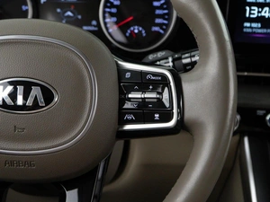 Минивэн Kia Carnival 2021 года, 4238888 рублей, Москва