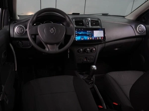 Седан Renault Logan 2015 года, 749000 рублей, Воронеж