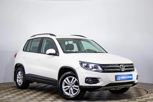 Внедорожник Volkswagen Tiguan 2011 года, 1329000 рублей, Пермь