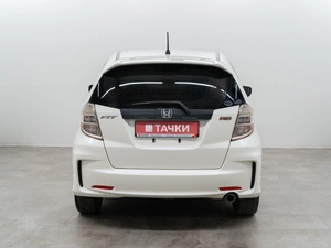 Хетчбэк Honda Fit 2011 года, 1100000 рублей, Красноярск