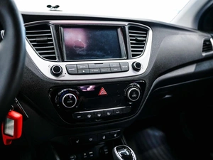 Седан Hyundai Solaris 2017 года, 1229000 рублей, Красноярск