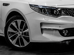Седан Kia Optima 2018 года, 2049000 рублей, Тюмень