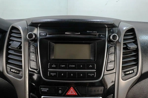 Хетчбэк Hyundai i30 2016 года, 1289000 рублей, Челябинск