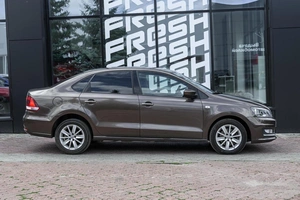 Седан Volkswagen Polo 2016 года, 999000 рублей, Ульяновск