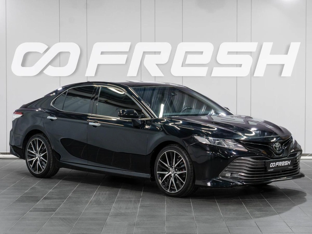 Седан Toyota Camry 2019 года, 2899000 рублей, Сургут