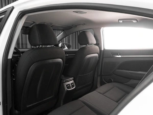 Седан Hyundai Elantra 2019 года, 1649000 рублей, Тюмень