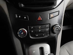 Минивэн Chevrolet Orlando 2013 года, 1289000 рублей, Тюмень