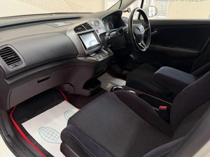 Минивэн Honda Stream 2007 года, 1129000 рублей, Красноярск