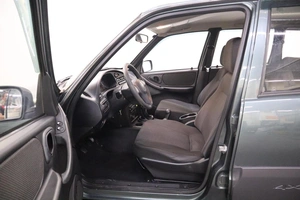 Внедорожник Chevrolet Niva 2013 года, 560000 рублей, Брянск