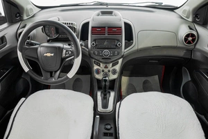 Седан Chevrolet Aveo 2013 года, 539000 рублей, Барнаул
