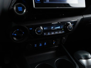 Пикап Toyota Hilux 2015 года, 3498999 рублей, Москва