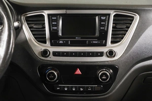 Седан Hyundai Solaris 2019 года, 1039000 рублей, Новосибирск