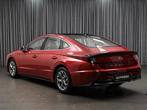 Седан Hyundai Sonata 2019 года, 2370000 рублей, Ставрополь