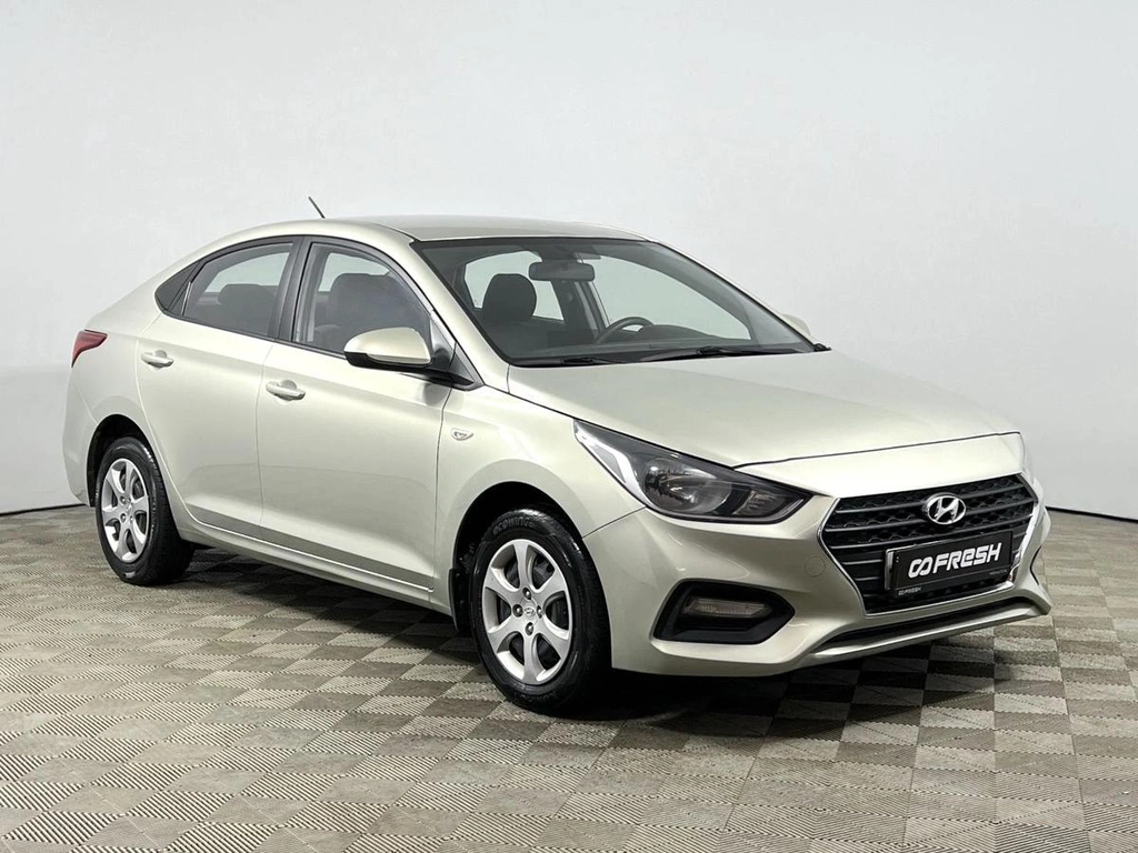 Седан Hyundai Solaris 2019 года, 1165200 рублей, Казань