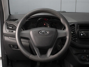 Седан ВАЗ (LADA) Vesta 2017 года, 960000 рублей, Омск