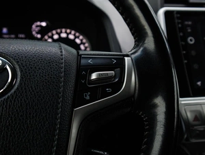 Внедорожник Toyota Land Cruiser Prado 2018 года, 4200000 рублей, Большой Сочи