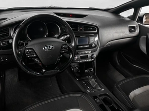 Хетчбэк Kia Ceed 2014 года, 989900 рублей, Казань