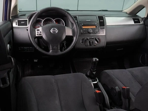 Хетчбэк Nissan Tiida 2008 года, 499000 рублей, Воронеж