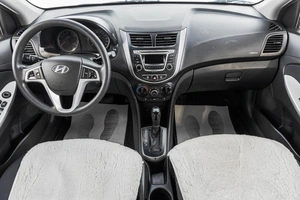 Седан Hyundai Solaris 2016 года, 1189000 рублей, Барнаул