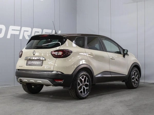Внедорожник Renault Kaptur 2019 года, 1570000 рублей, Омск