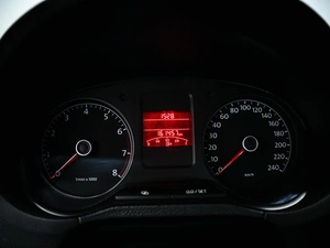 Седан Volkswagen Polo 2013 года, 850000 рублей, Красноярск
