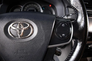 Седан Toyota Camry 2014 года, 1669000 рублей, Пермь